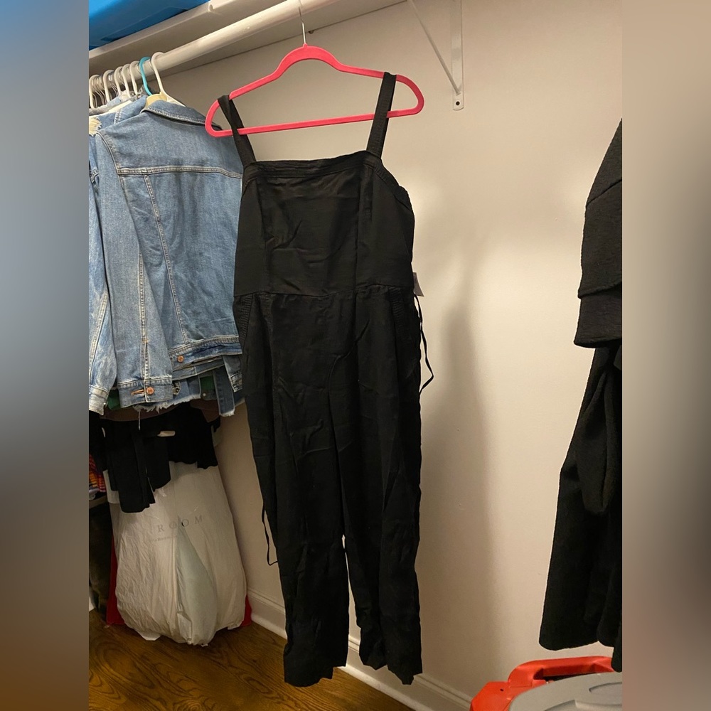 Old Navy NWT Linen jumpsuit